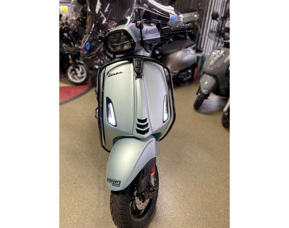 Vespa sprint Opaco mist