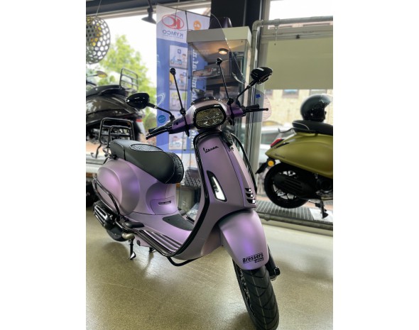 Vespa sprint opaco violetta